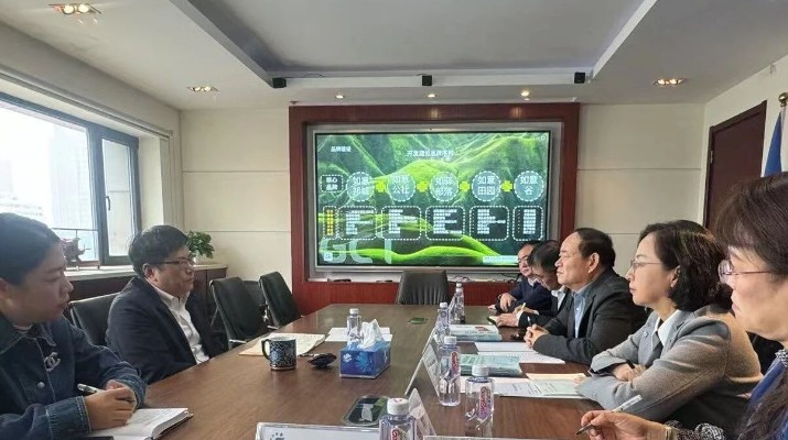 春潮涌動(dòng)，使命催征。全國(guó)兩會(huì)勝利閉幕后，3月11日至13日，全國(guó)政協(xié)委員，甘肅文旅集團(tuán)黨委書(shū)記、董事長(zhǎng)石培文帶領(lǐng)集團(tuán)黨委副書(shū)記、總經(jīng)理馬文玫、集團(tuán)分管負(fù)責(zé)同志及相關(guān)子公司負(fù)責(zé)人，以“開(kāi)局即決戰(zhàn)、起步即